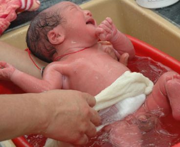 DỊCH VỤ TẮM BÉ