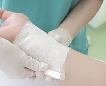 DỊCH VỤ RỬA VẾT THƯƠNG